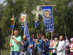 Cлушатели факультета православия Университета третьего возраста посетили храм в честь Владимирской иконы Божией Матери Cлушатели факультета православия Университета третьего возраста посетили храм в честь Владимирской иконы Божией Матери